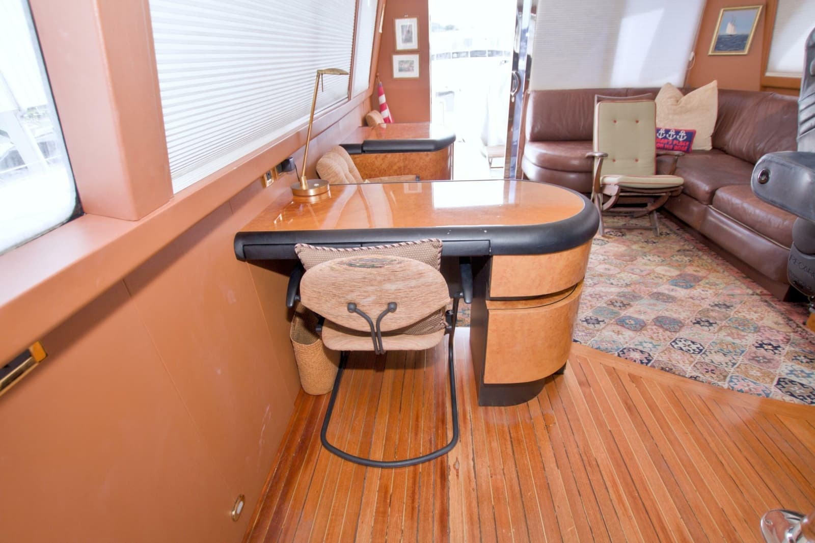 1998 Lazzara Yachts 76 Skylounge Grand Salon - Photo 53