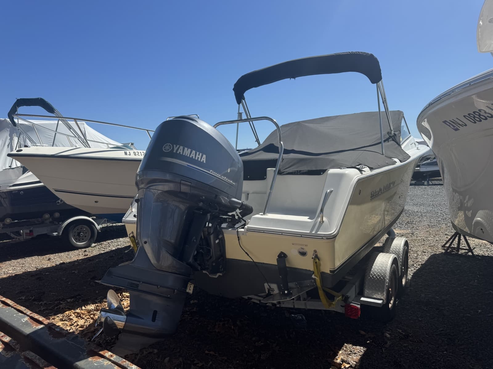 2013 Sea Hunt Escape 234 LE