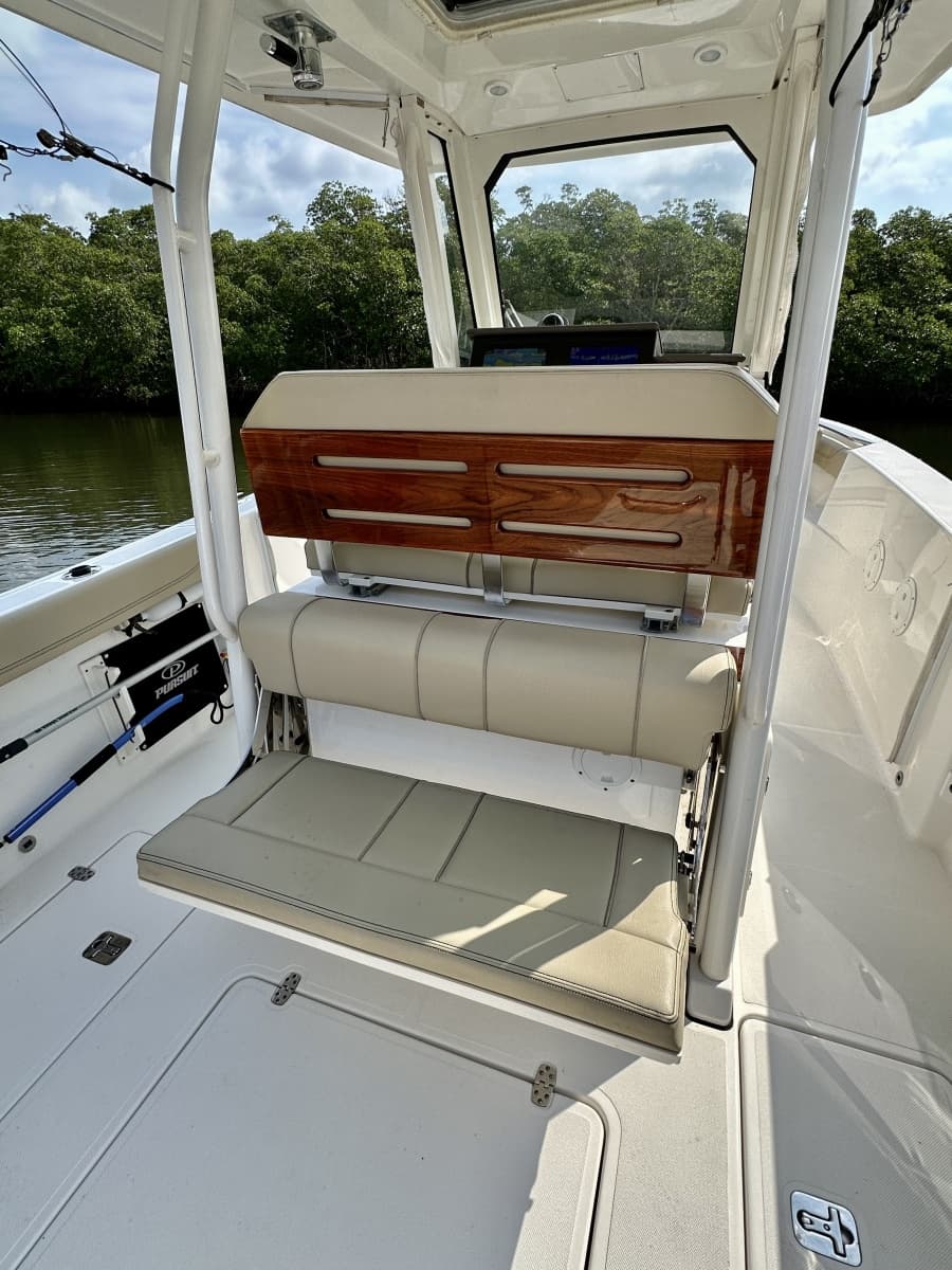 2019 Pursuit S288 CC - Photo 23