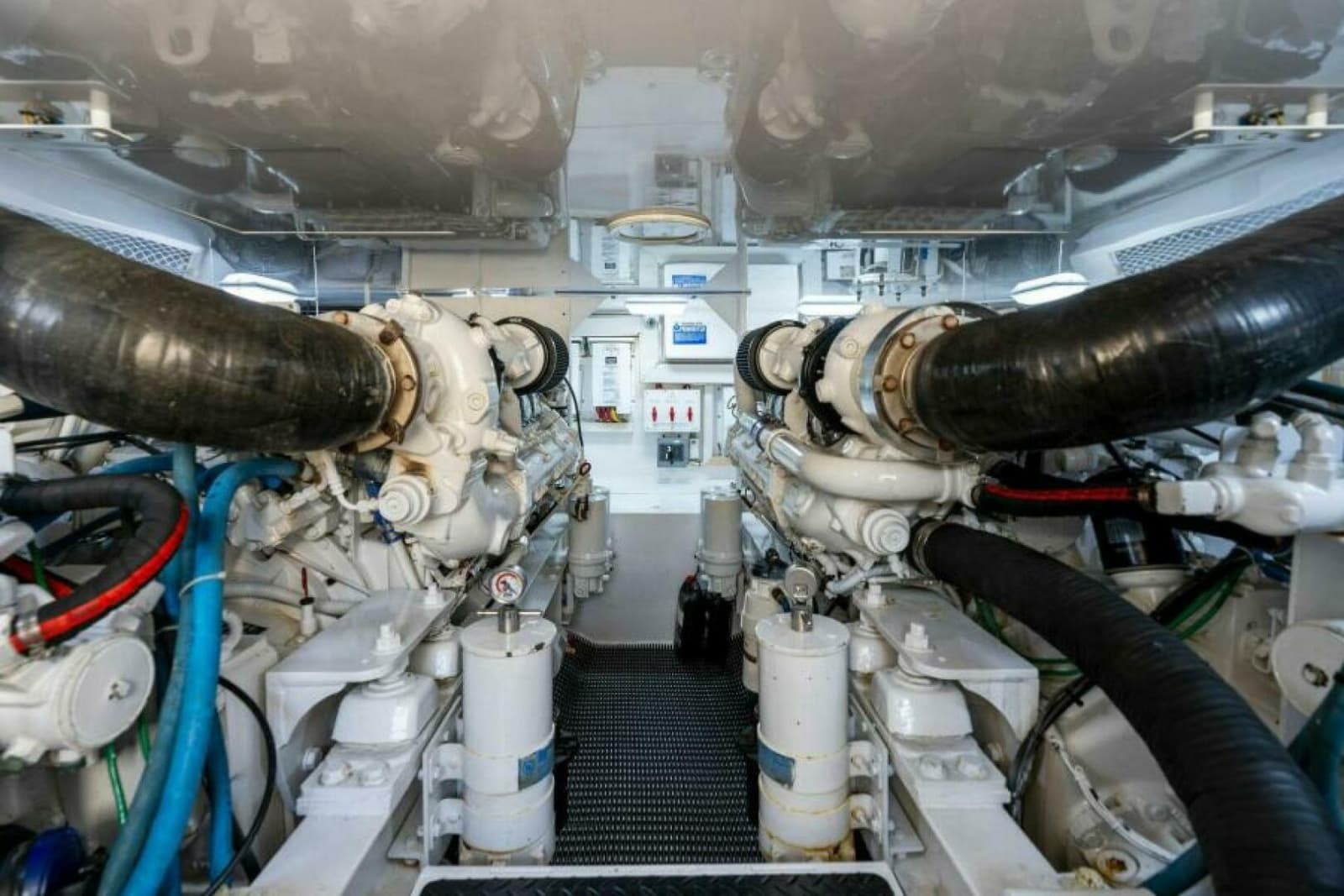 2003 Viking 48 Convertible