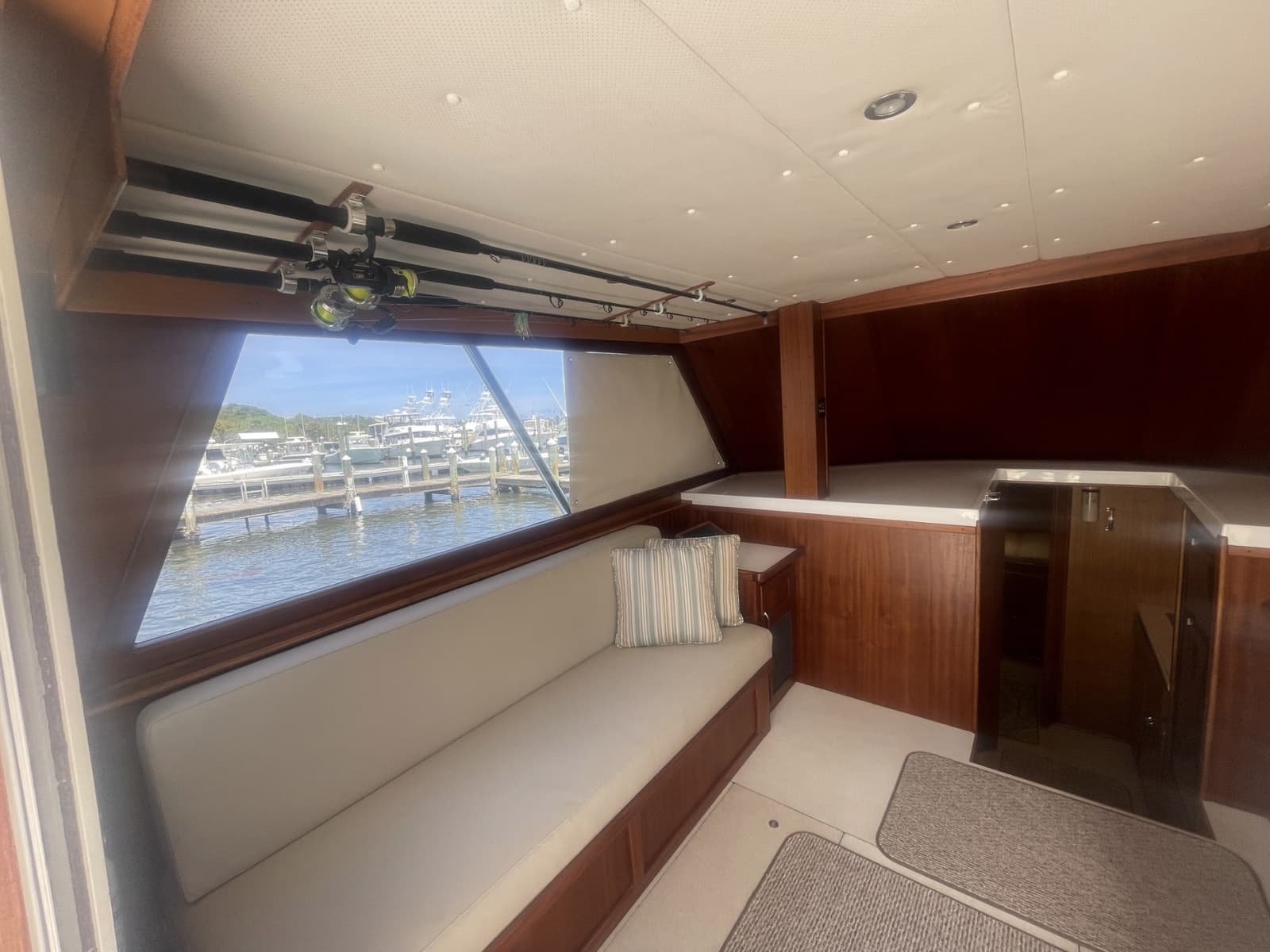 1968 Hatteras 34 Sportfisherman