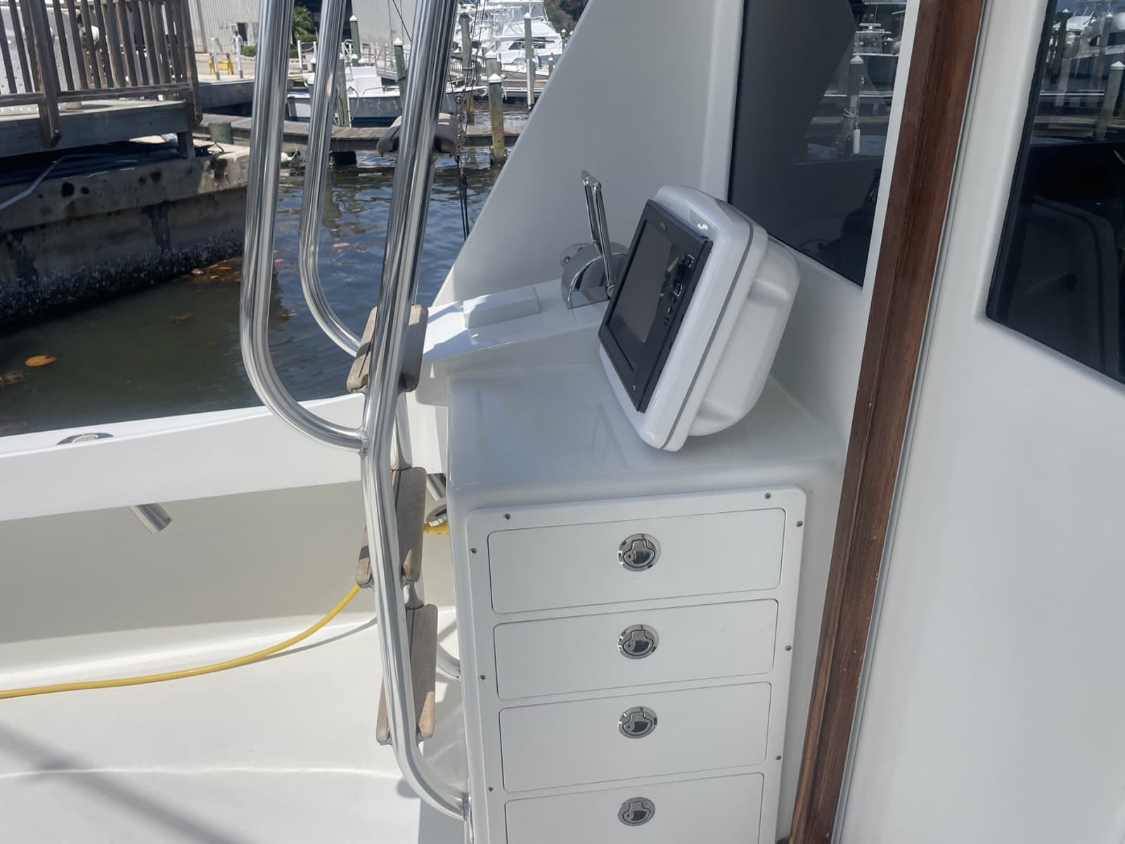 1968 Hatteras 34 Sportfisherman