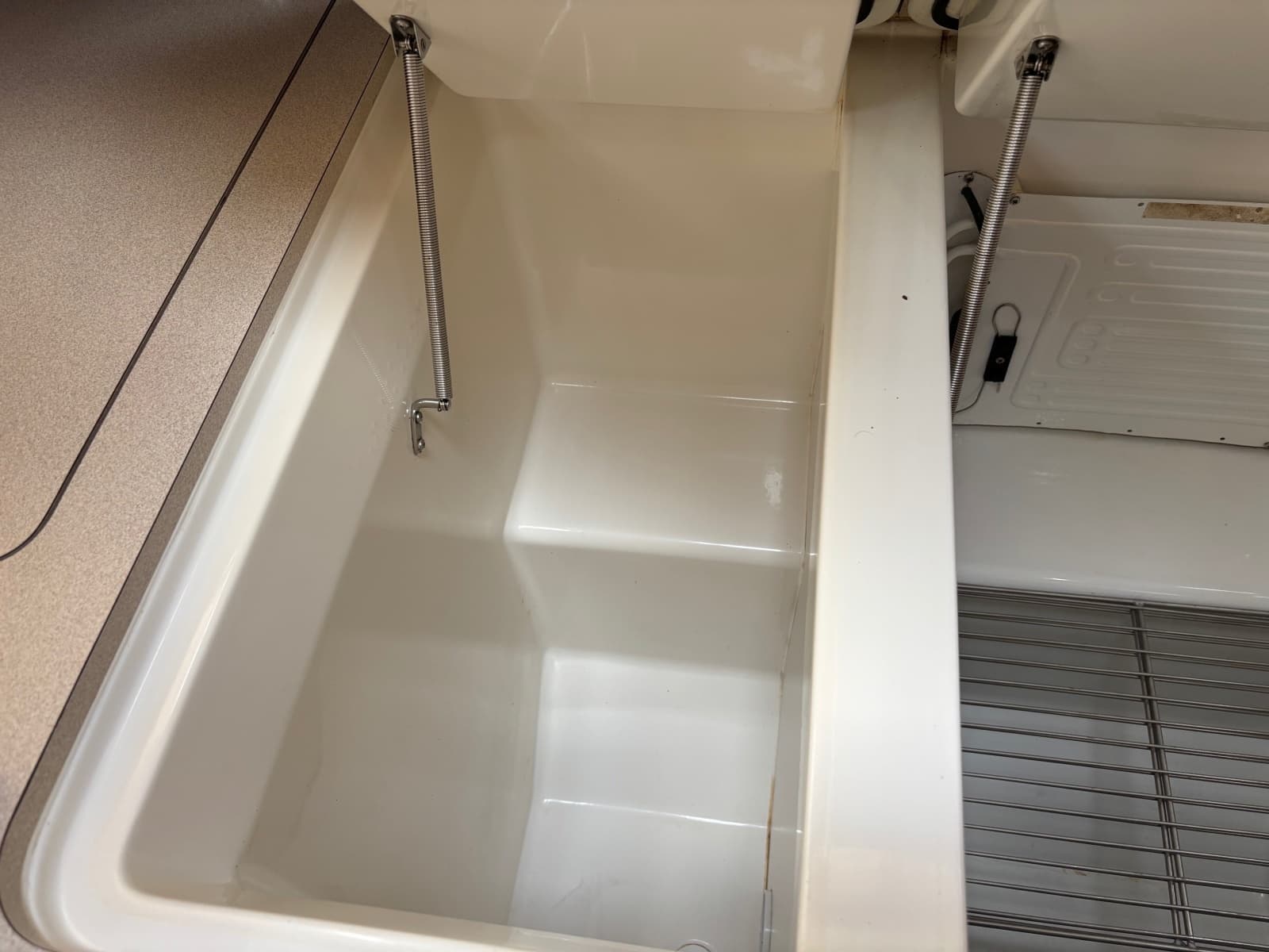 2003 Jeanneau Sun Odyssey 43DS - Photo 58
