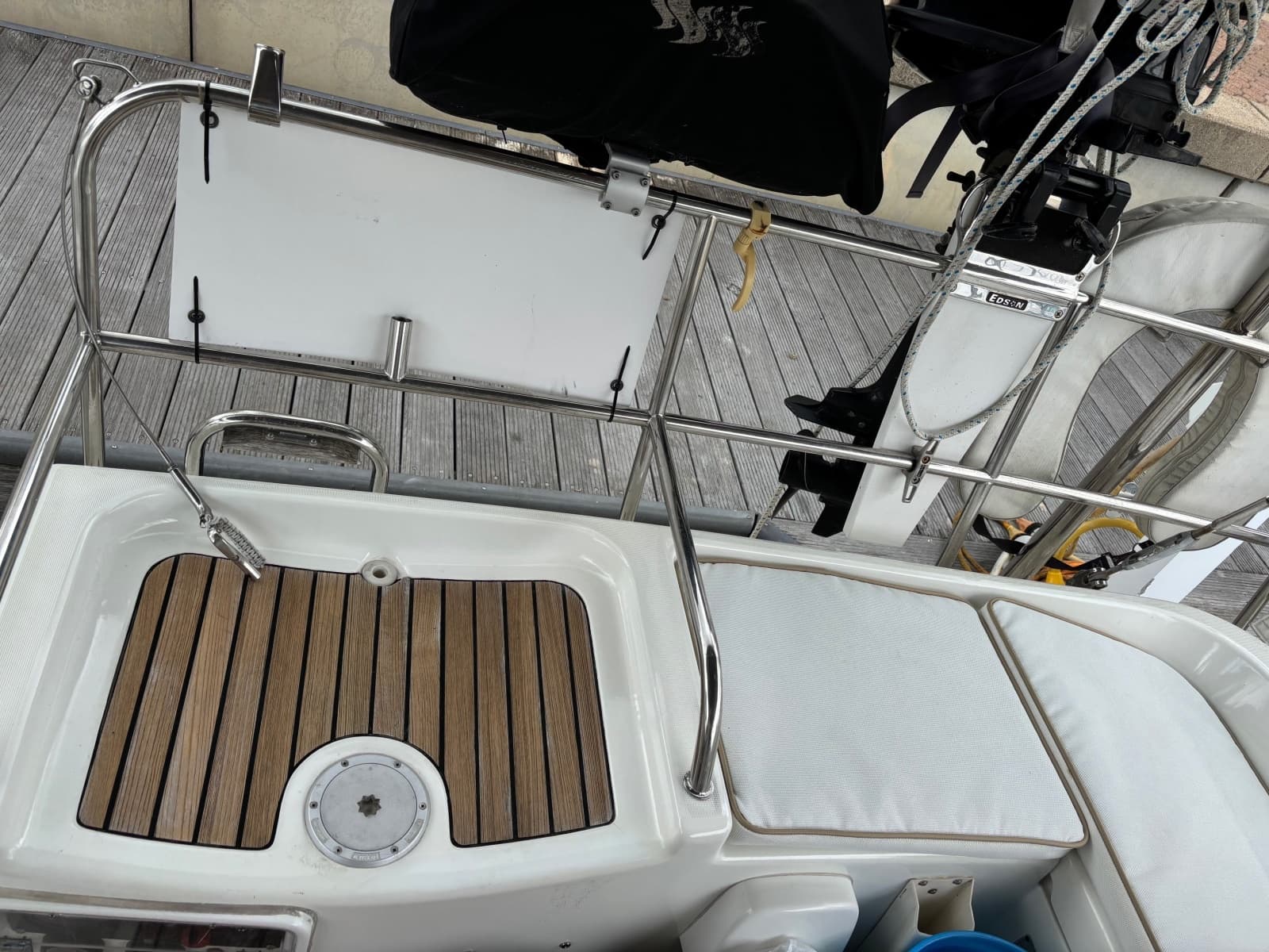 2003 Jeanneau Sun Odyssey 43DS - Photo 20