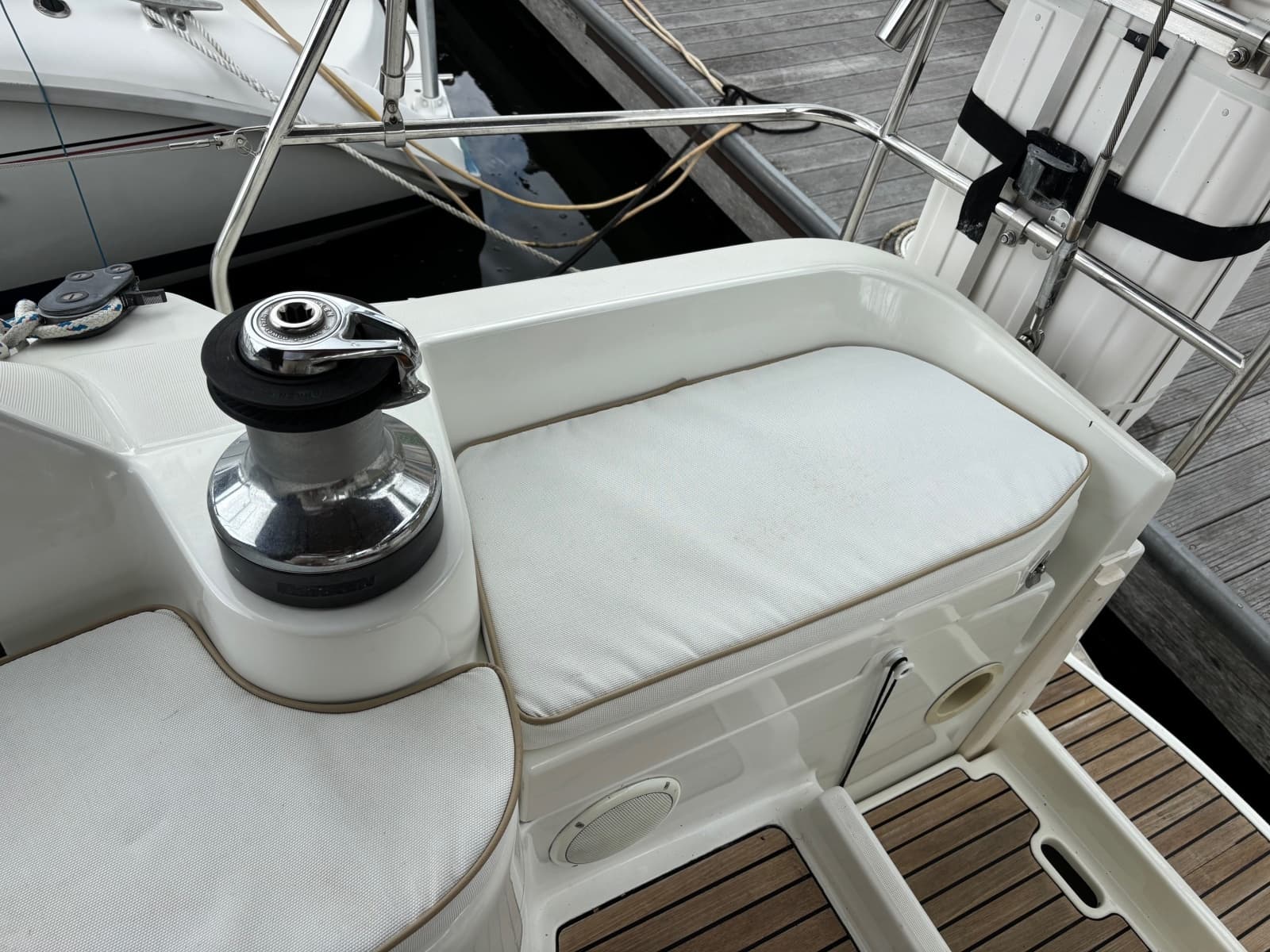 2003 Jeanneau Sun Odyssey 43DS - Photo 19