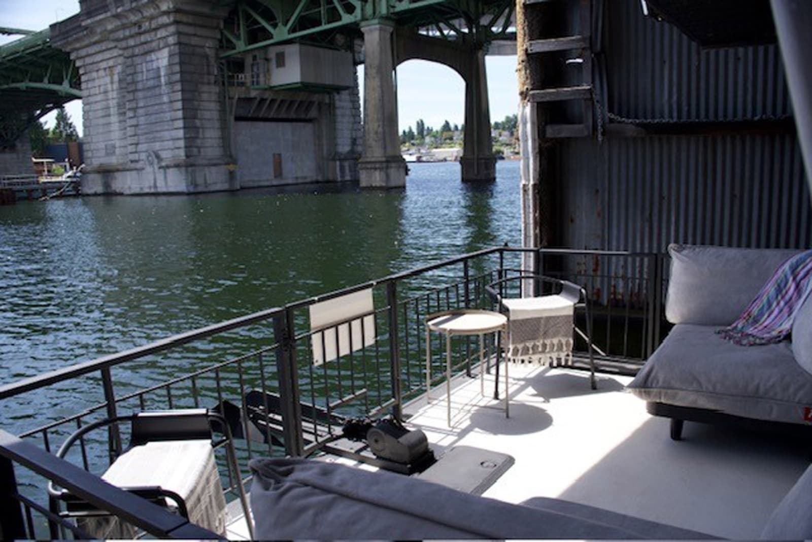 1985 Three Buoys Houseboat - Photo 33