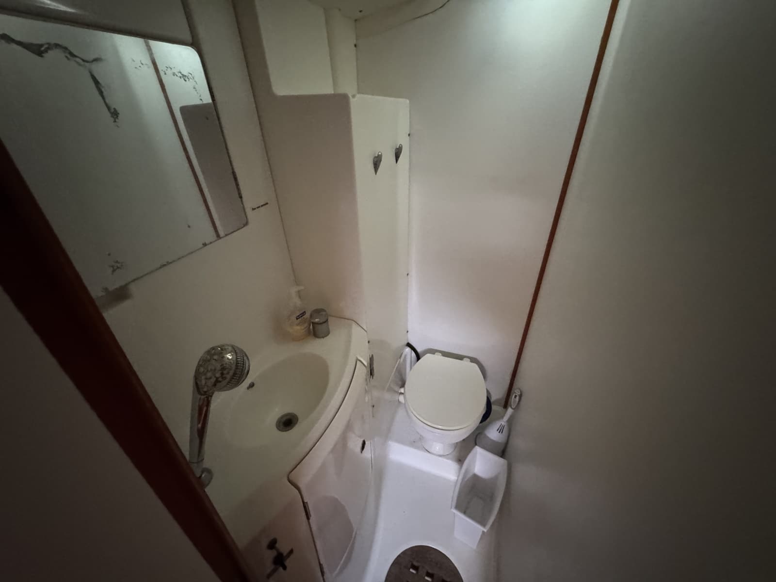 2004 Lagoon 410 S2 - Photo 23