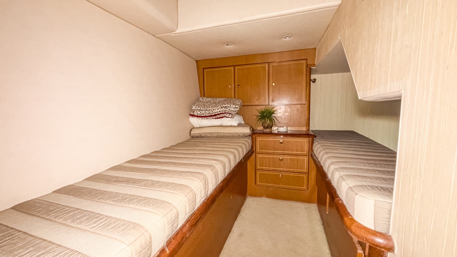 2004 Ocean Yachts 50 Super Sport - Photo 44