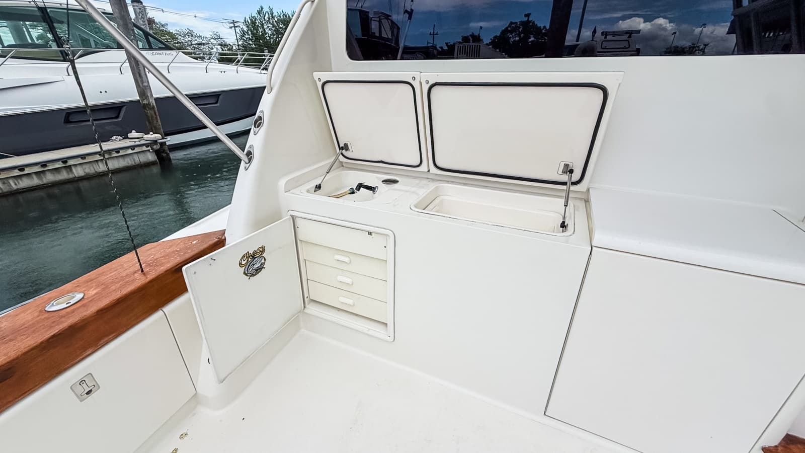 2004 Ocean Yachts 50 Super Sport - Photo 9