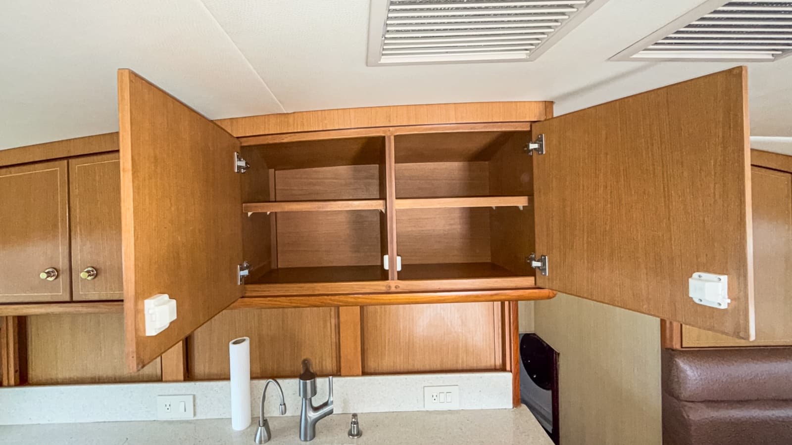 2004 Ocean Yachts 50 Super Sport - Photo 37
