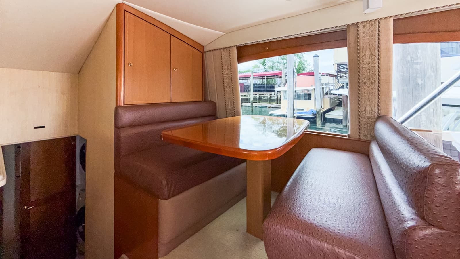 2004 Ocean Yachts 50 Super Sport - Photo 34