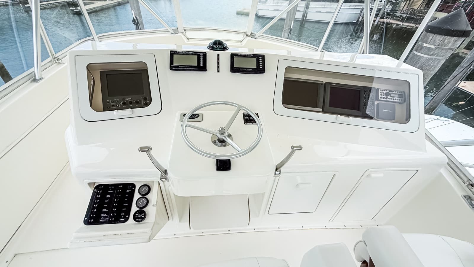 2004 Ocean Yachts 50 Super Sport - Photo 16