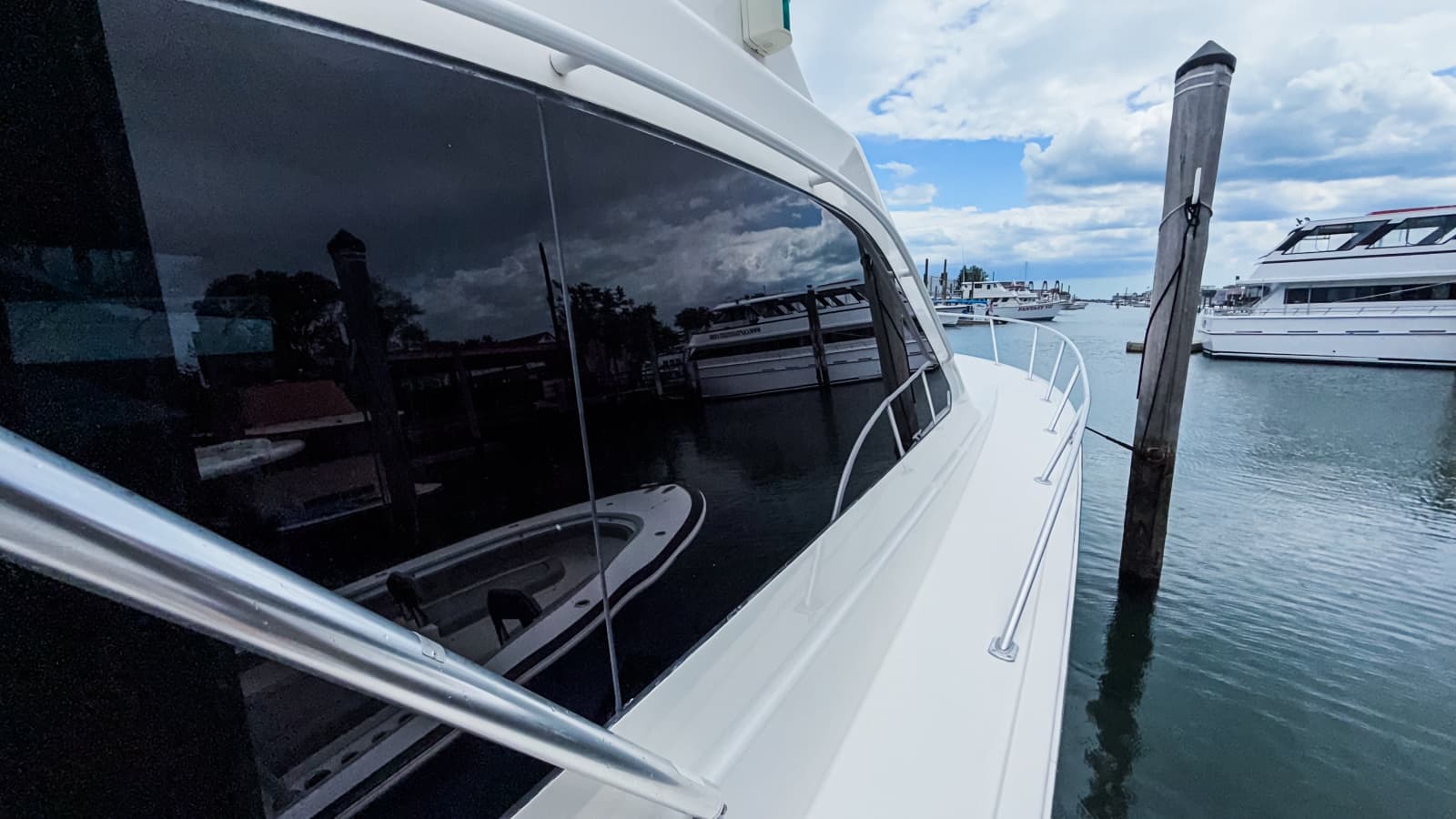 2004 Ocean Yachts 50 Super Sport - Photo 24