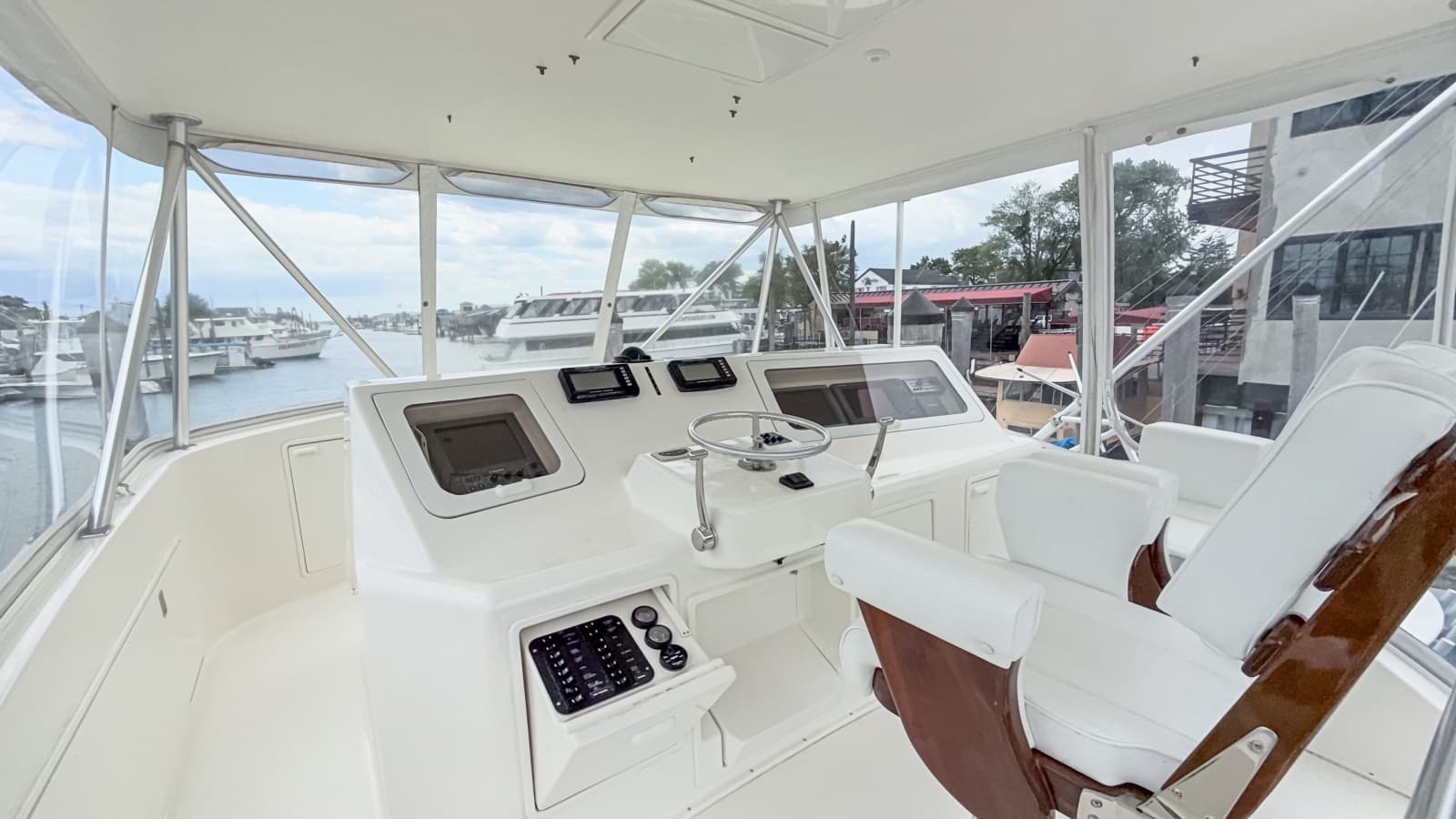 2004 Ocean Yachts 50 Super Sport - Photo 15