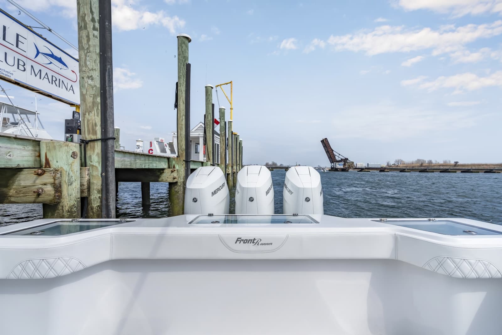 2026 Front Runner 39 Center Console - Photo 18