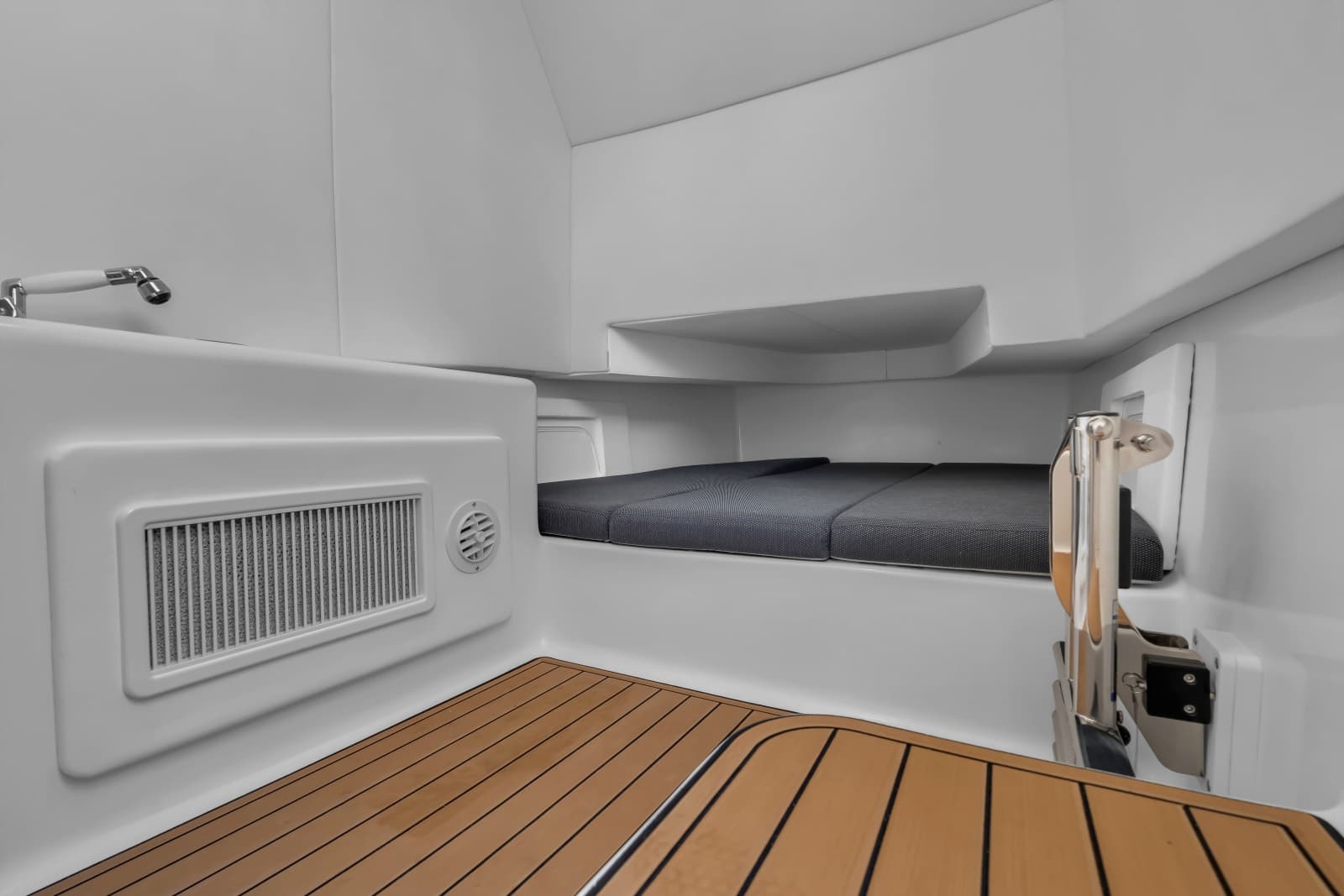2026 Front Runner 39 Center Console - Photo 64