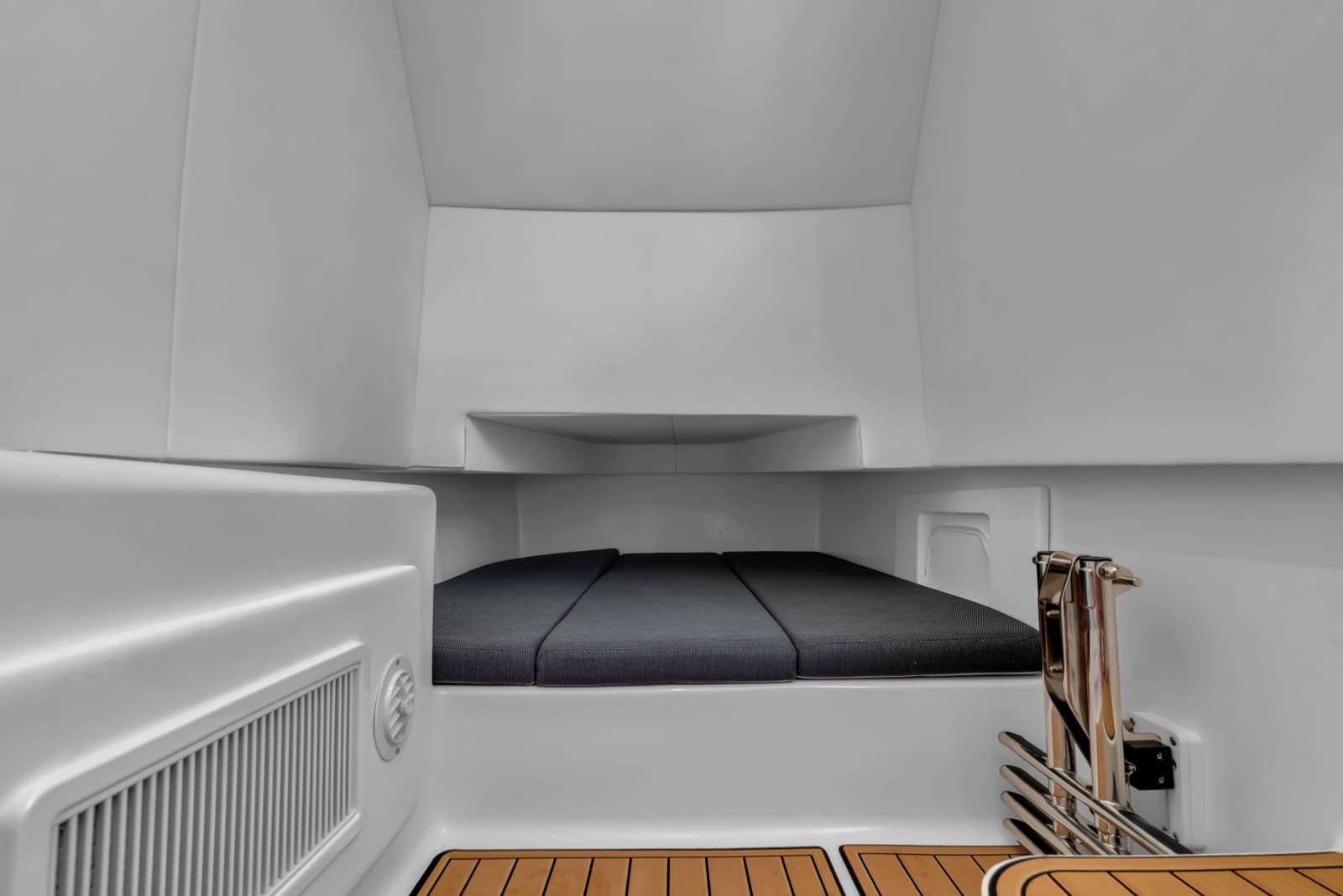 2026 Front Runner 39 Center Console - Photo 65