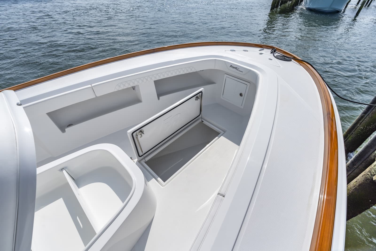 2026 Front Runner 39 Center Console - Photo 60