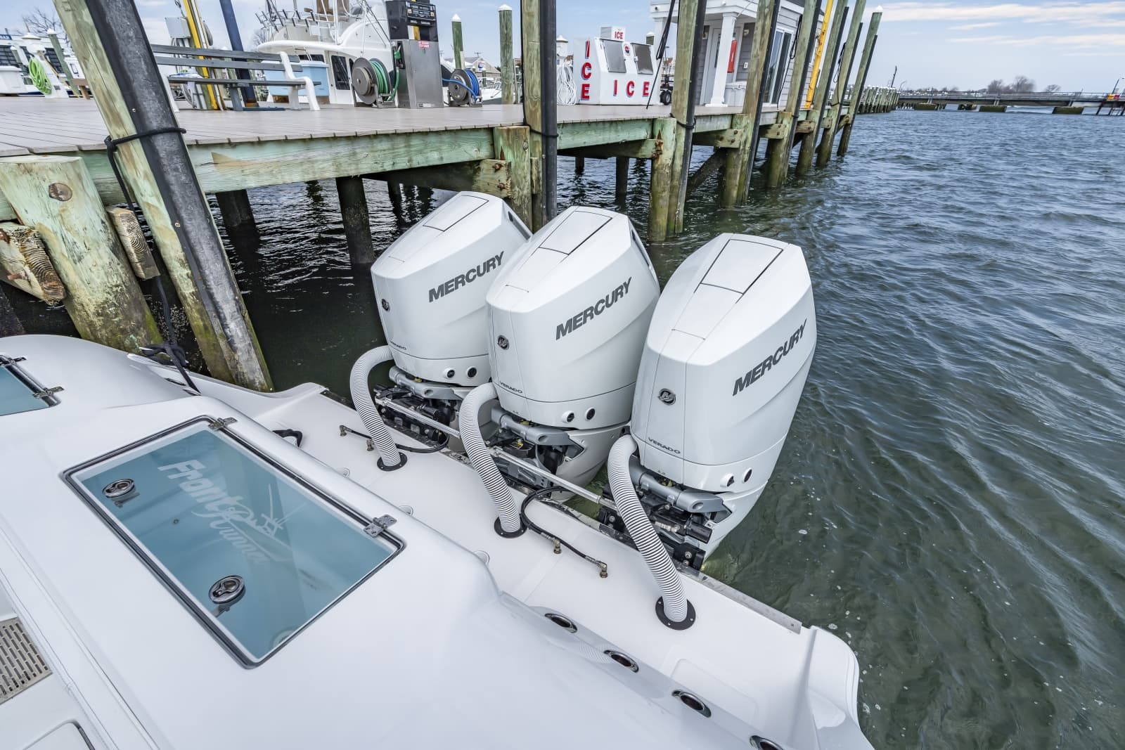 2026 Front Runner 39 Center Console - Photo 25