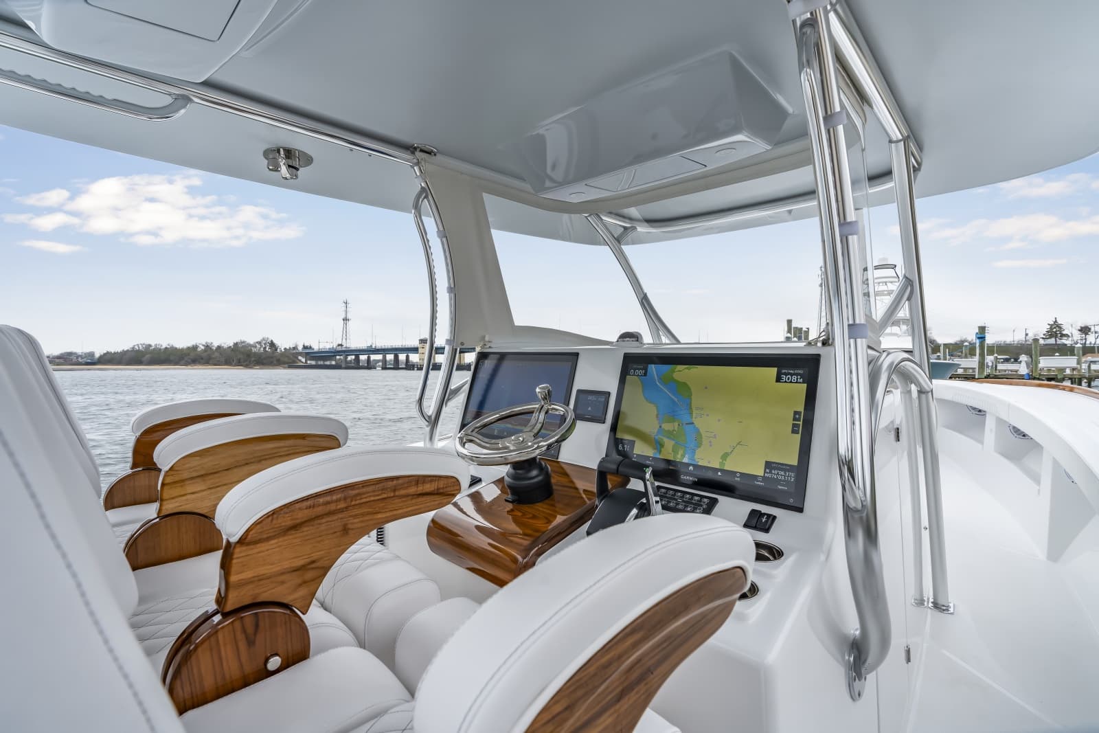 2026 Front Runner 39 Center Console - Photo 43