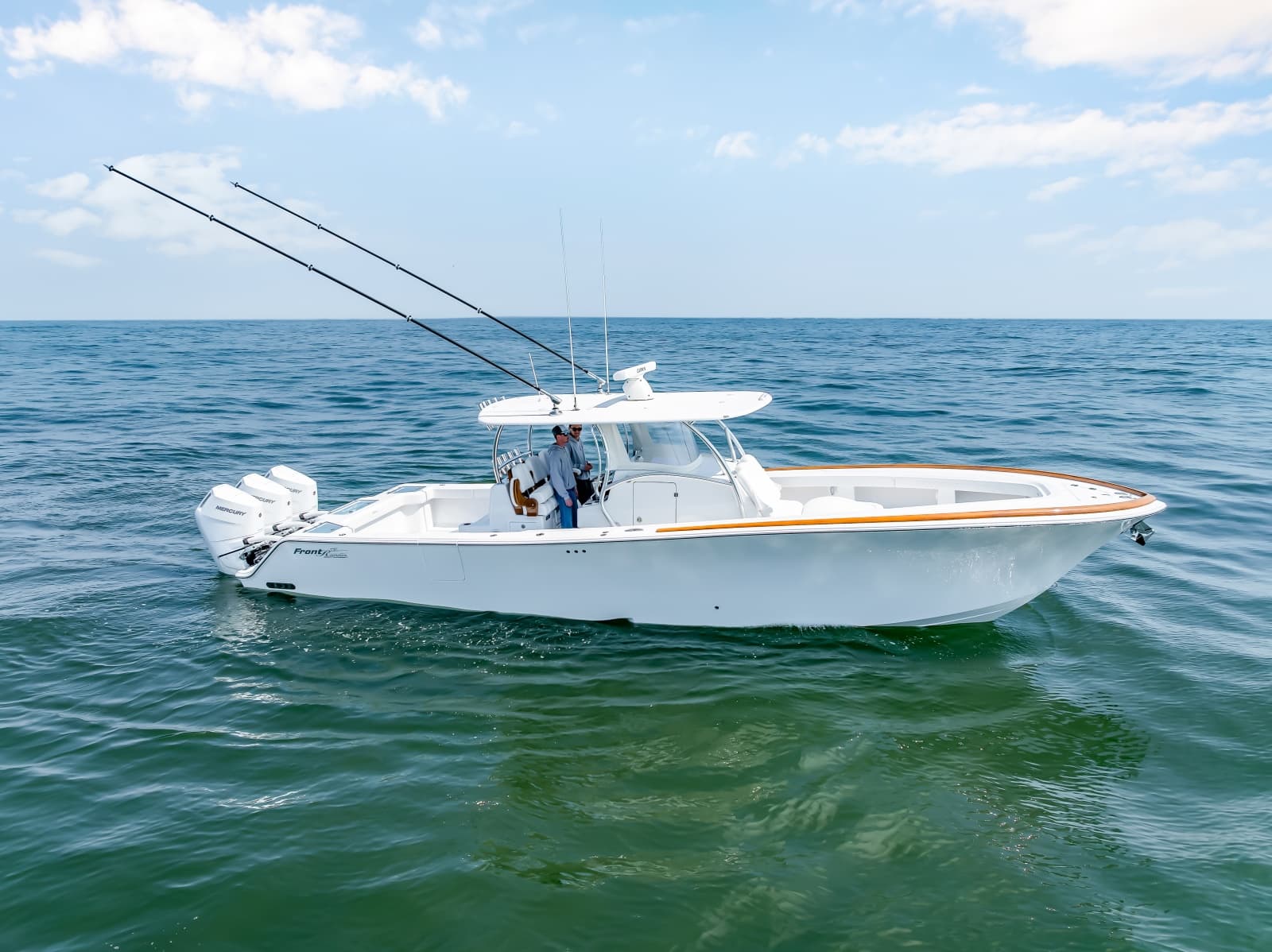 2026 Front Runner 39 Center Console - Photo 2