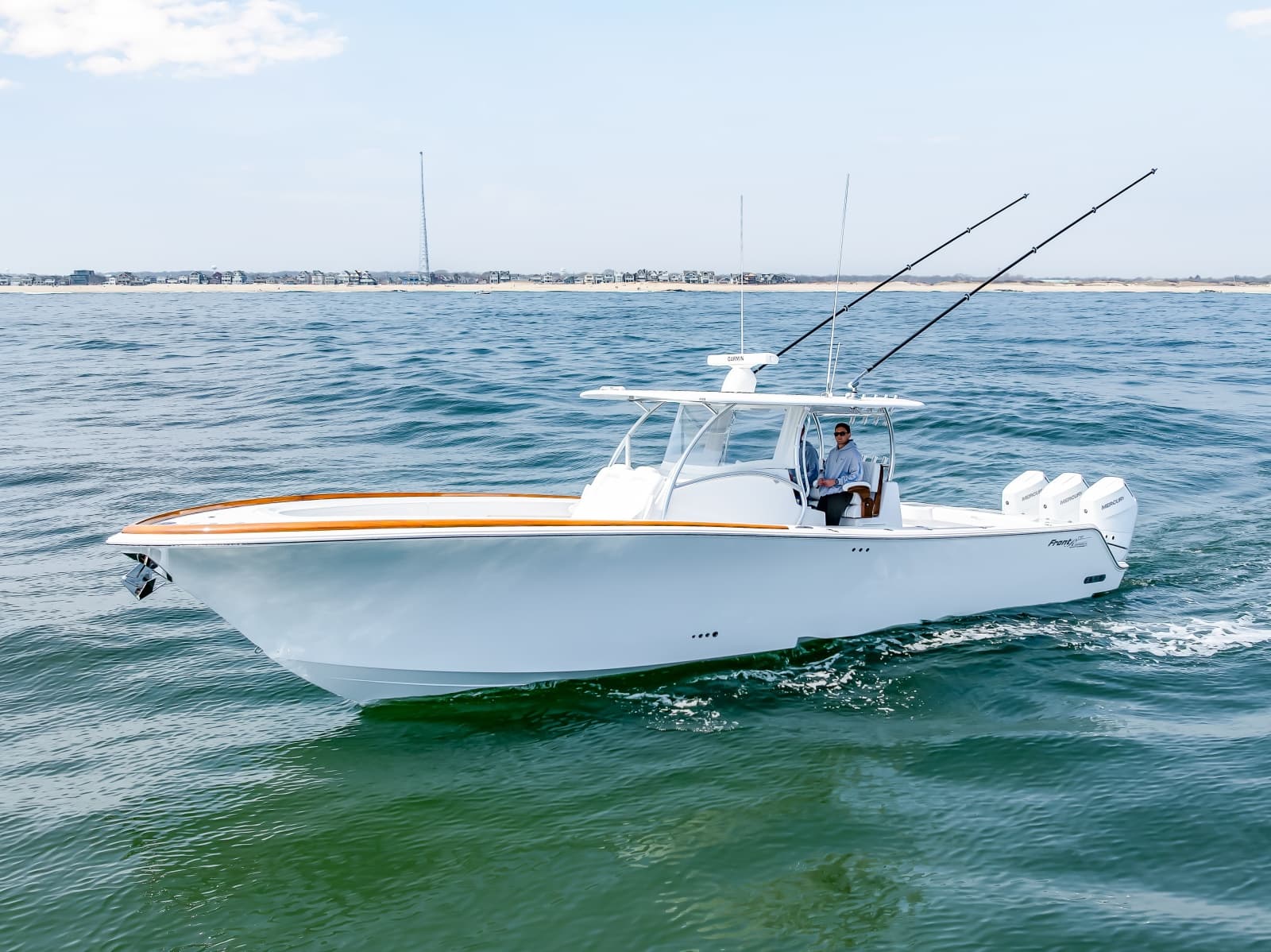 2026 Front Runner 39 Center Console - Photo 3
