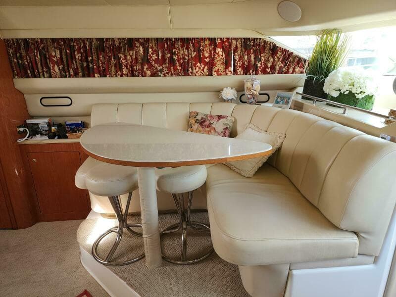 1999 Sea Ray 420 Aft Cabin