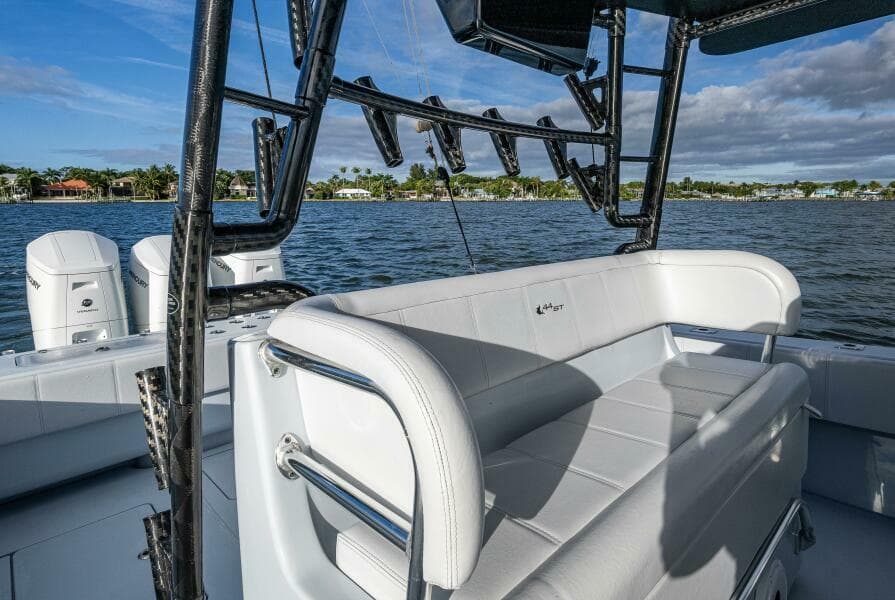 2024 Contender 44 ST