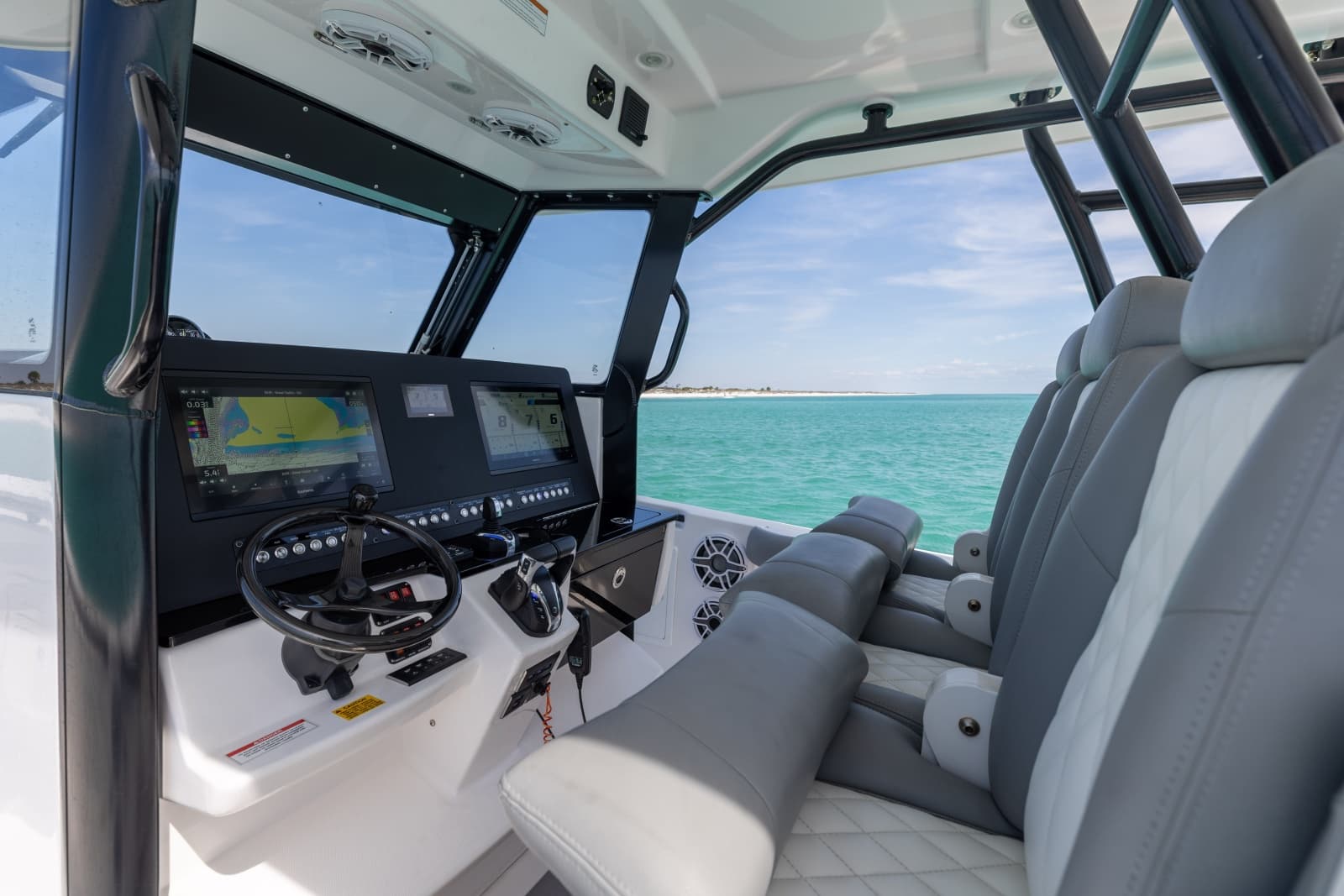 2023 Everglades 365 CC - Photo 16