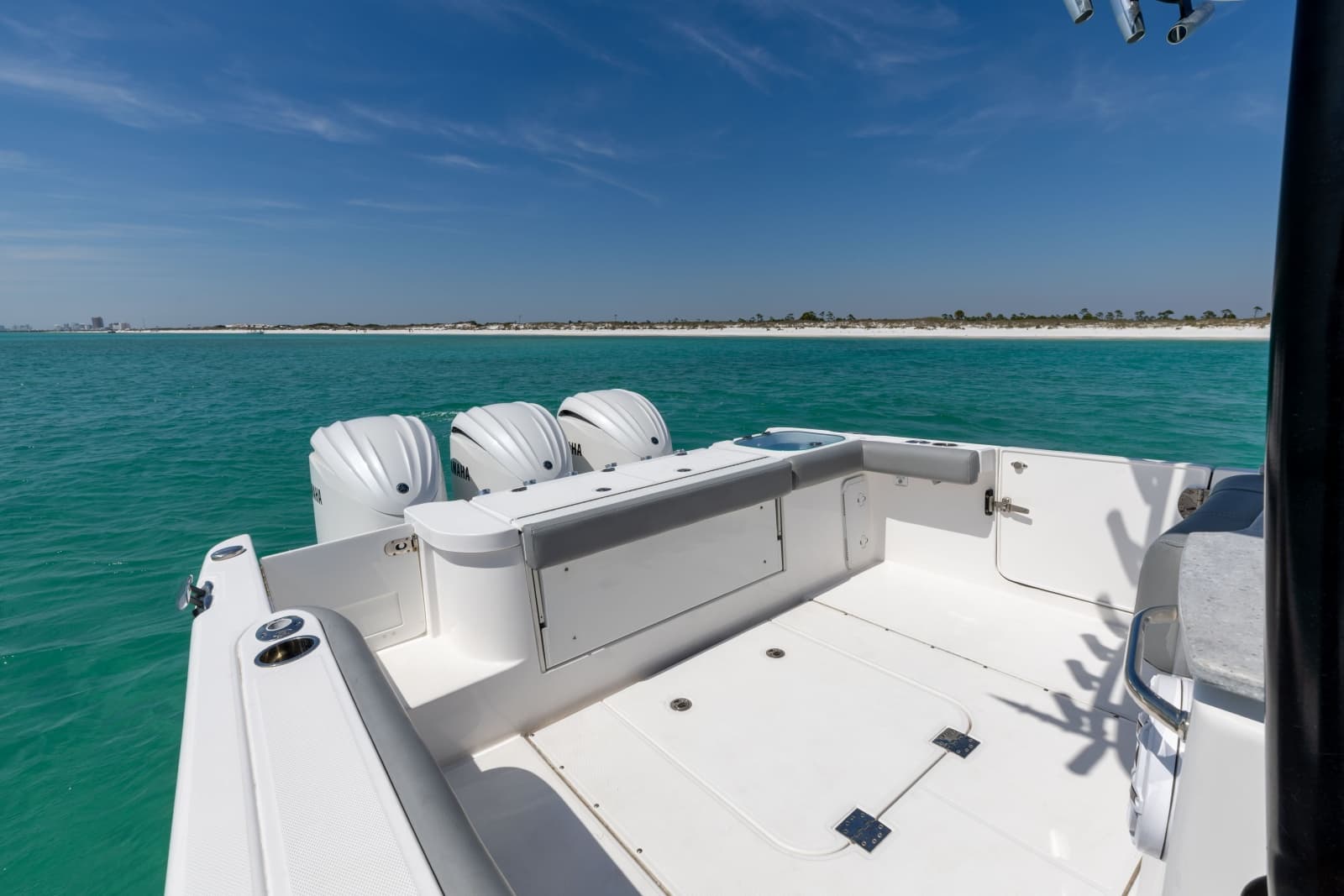 2023 Everglades 365 CC - Photo 12