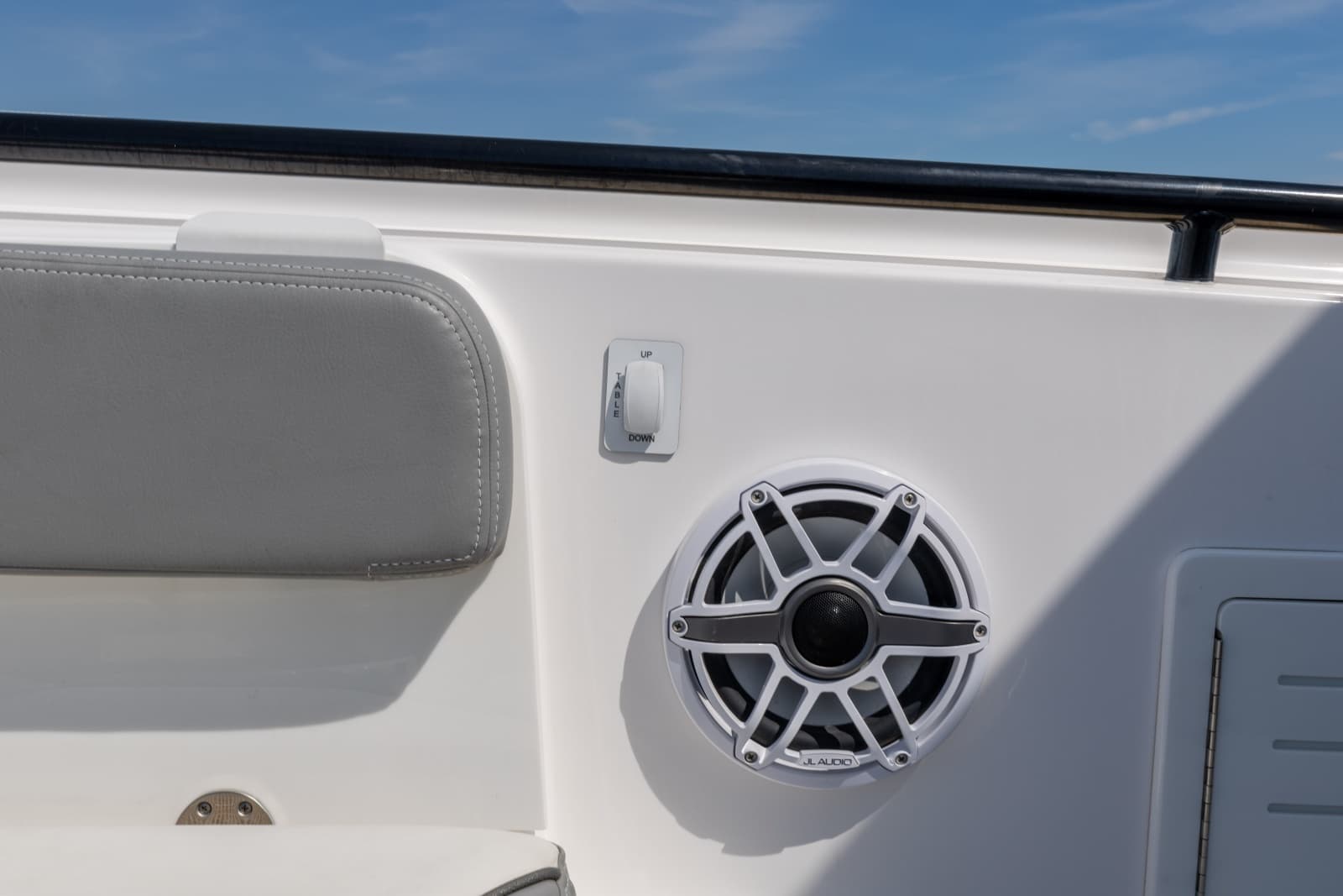 2023 Everglades 365 CC - Photo 14