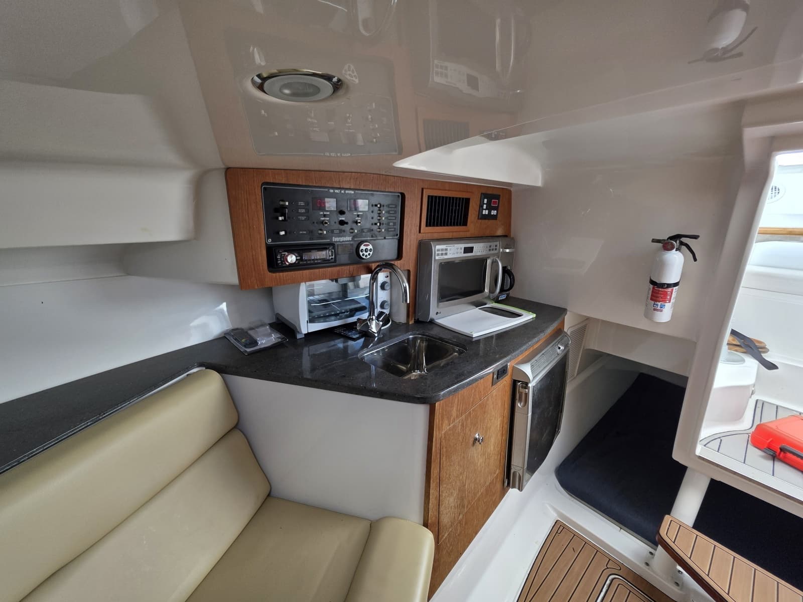 2008 Everglades 35LX