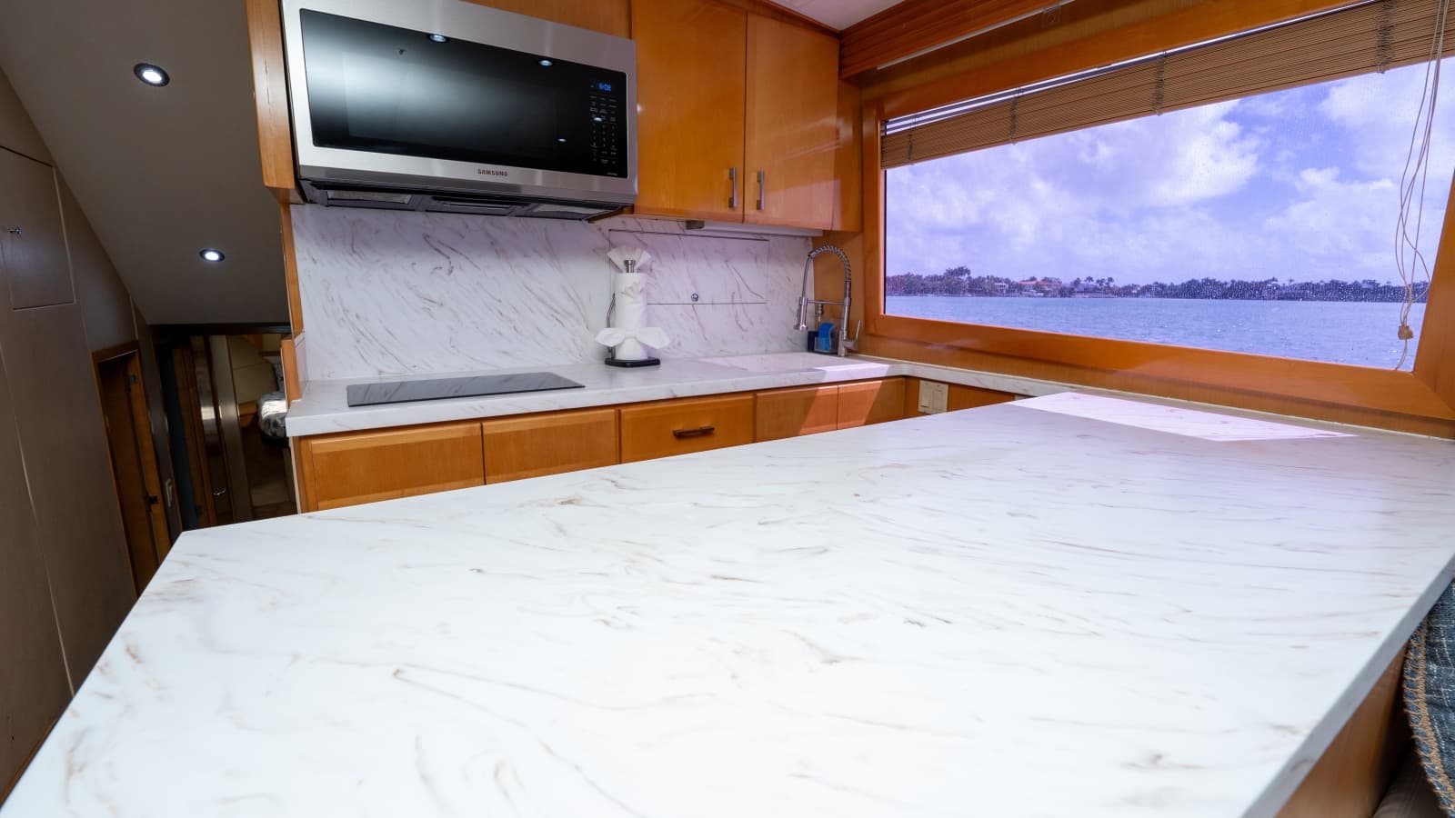 2000 Hatteras 50 Convertible