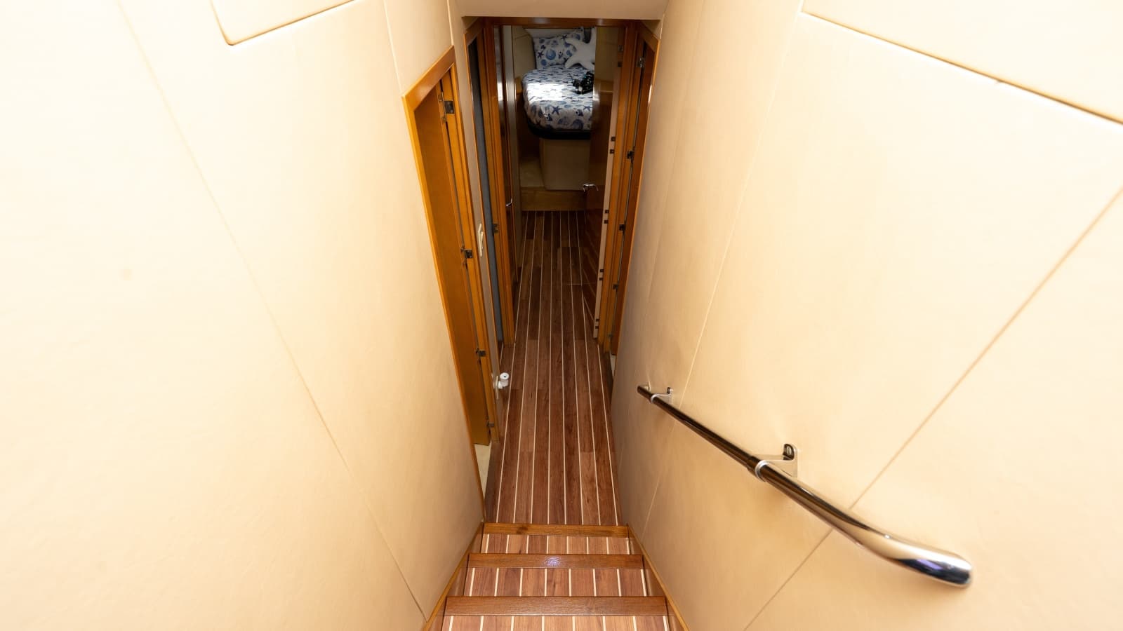 2000 Hatteras 50 Convertible