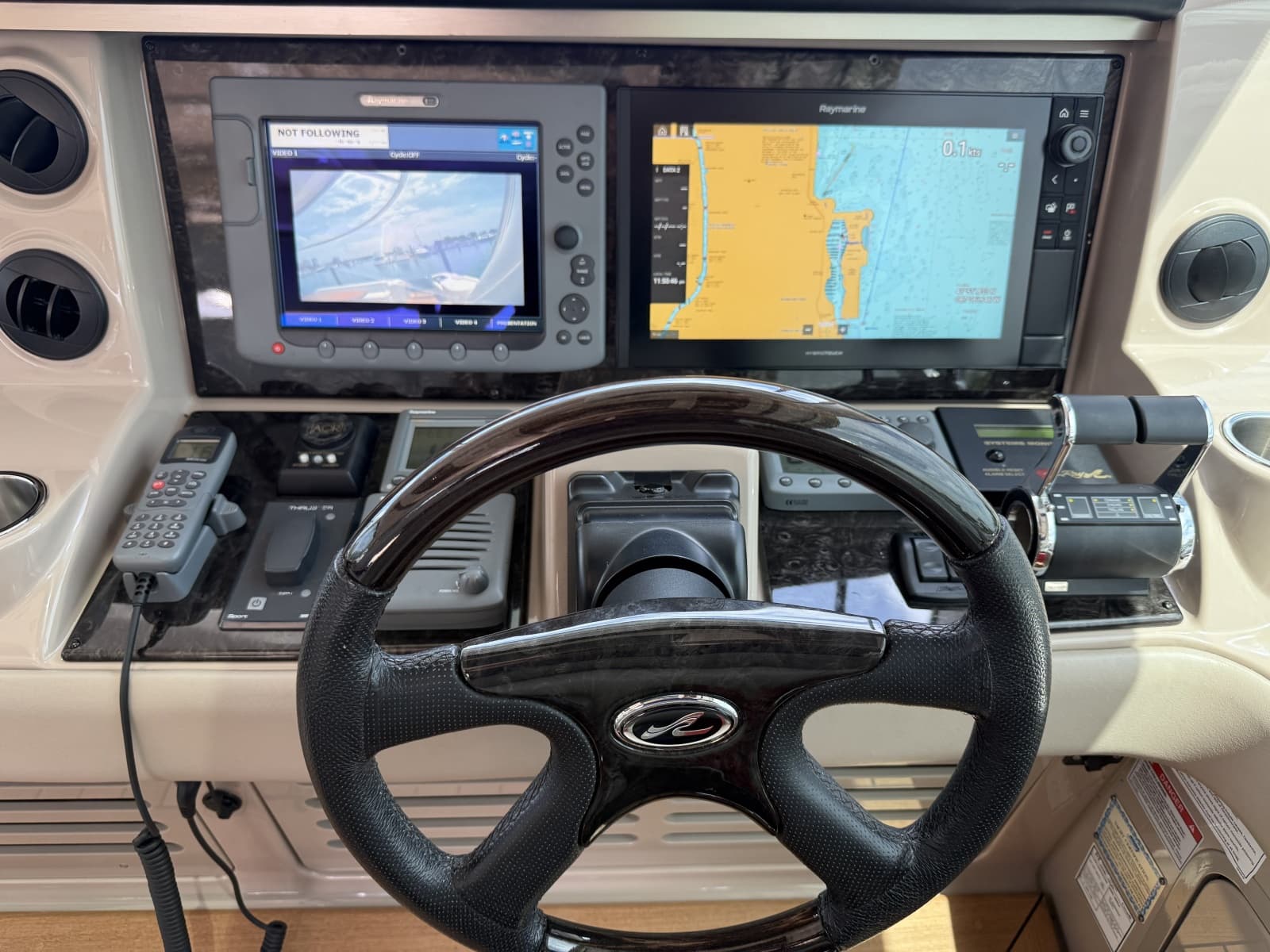 2009 Sea Ray 60 Sundancer - Photo 35