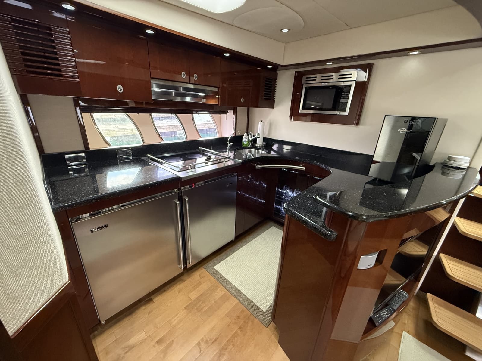 2009 Sea Ray 60 Sundancer - Photo 60
