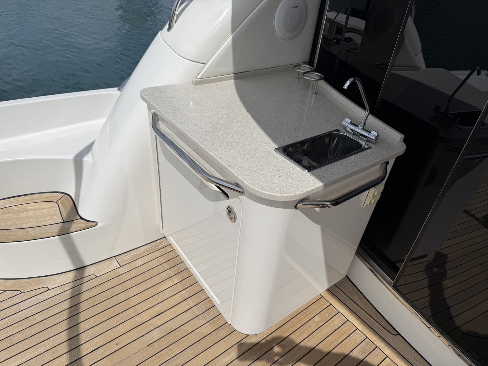 2009 Sea Ray 60 Sundancer - Photo 16