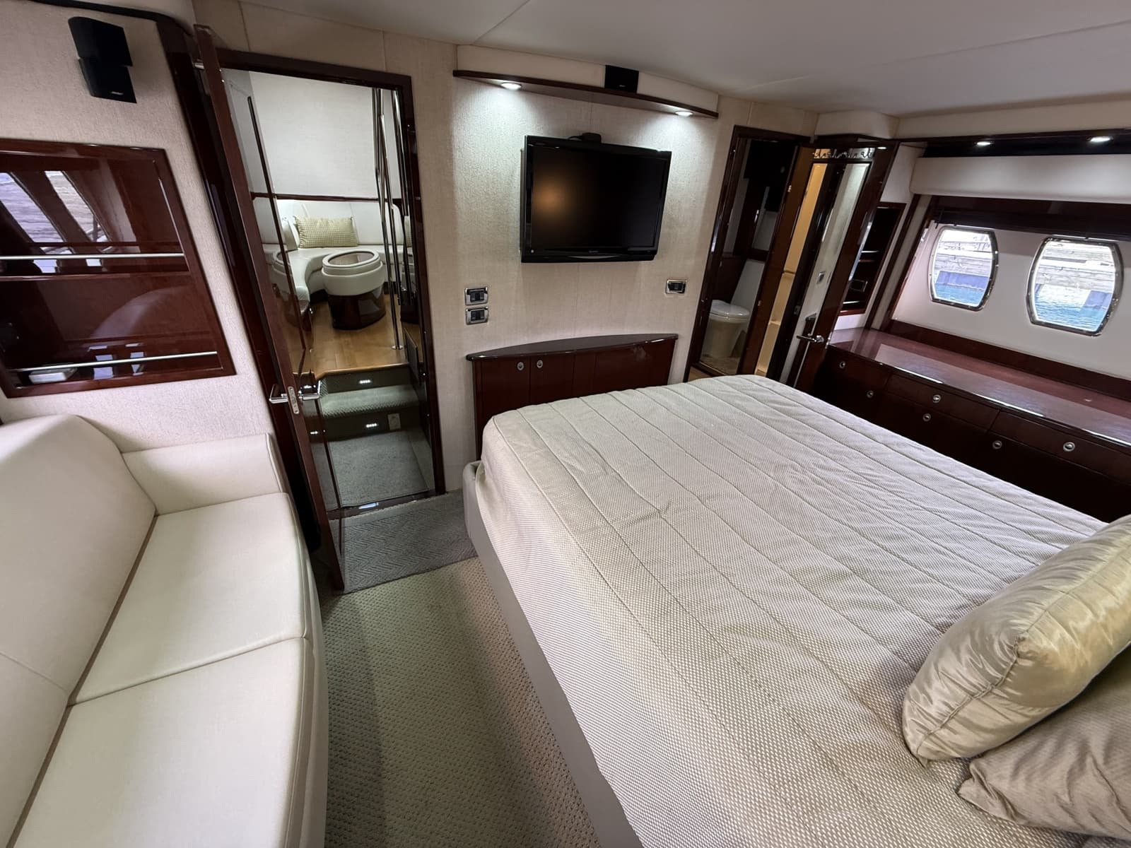 2009 Sea Ray 60 Sundancer - Photo 55