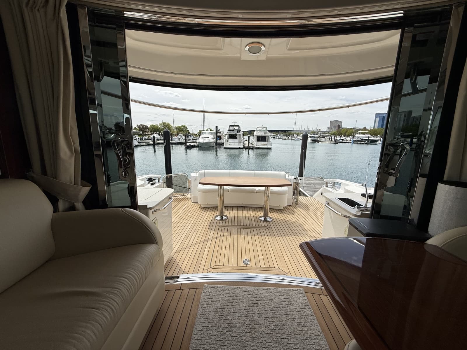 2009 Sea Ray 60 Sundancer - Photo 25