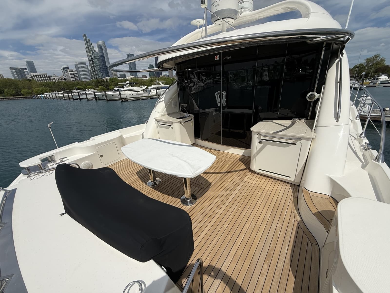 2009 Sea Ray 60 Sundancer - Photo 15