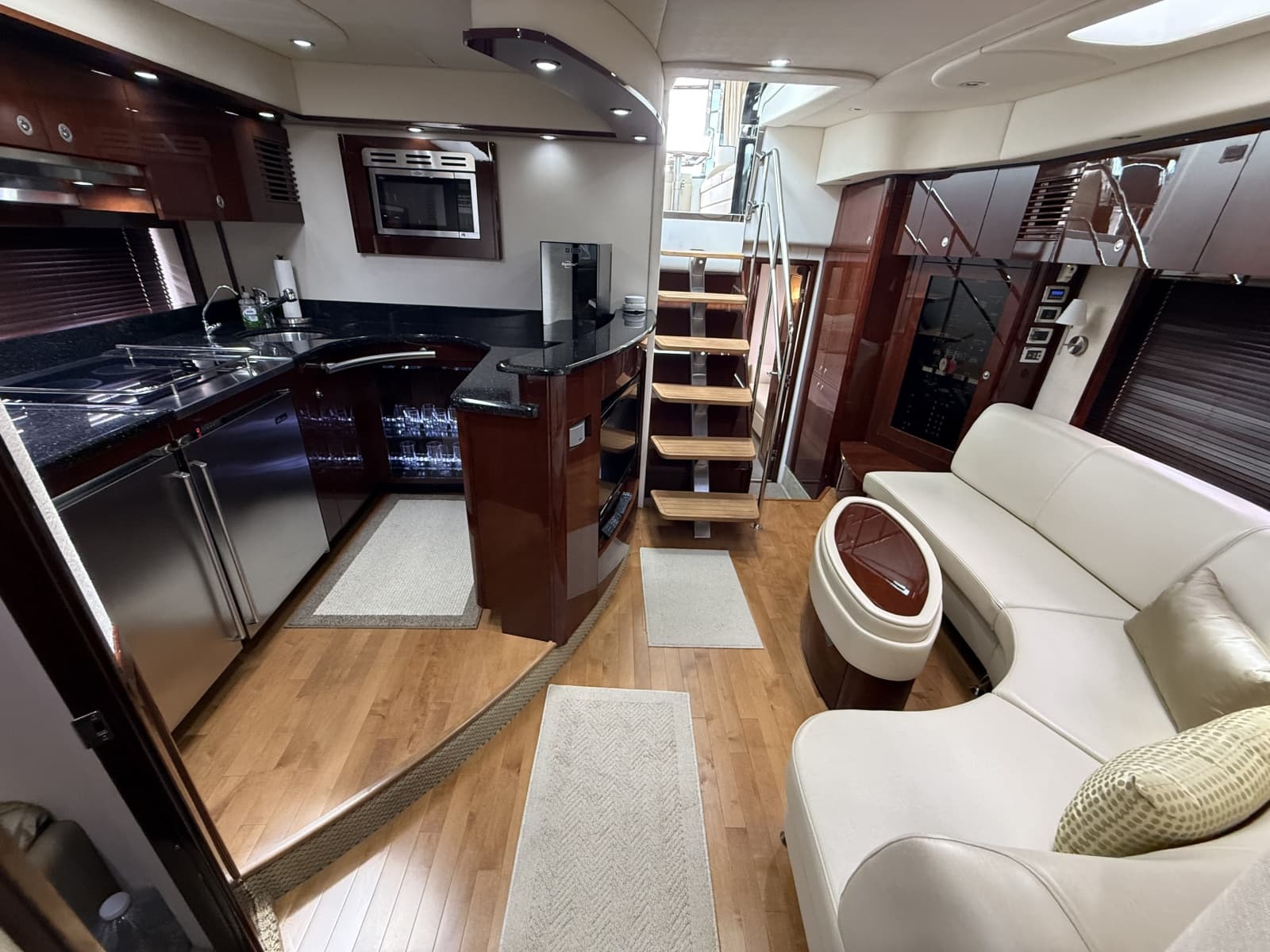 2009 Sea Ray 60 Sundancer - Photo 6