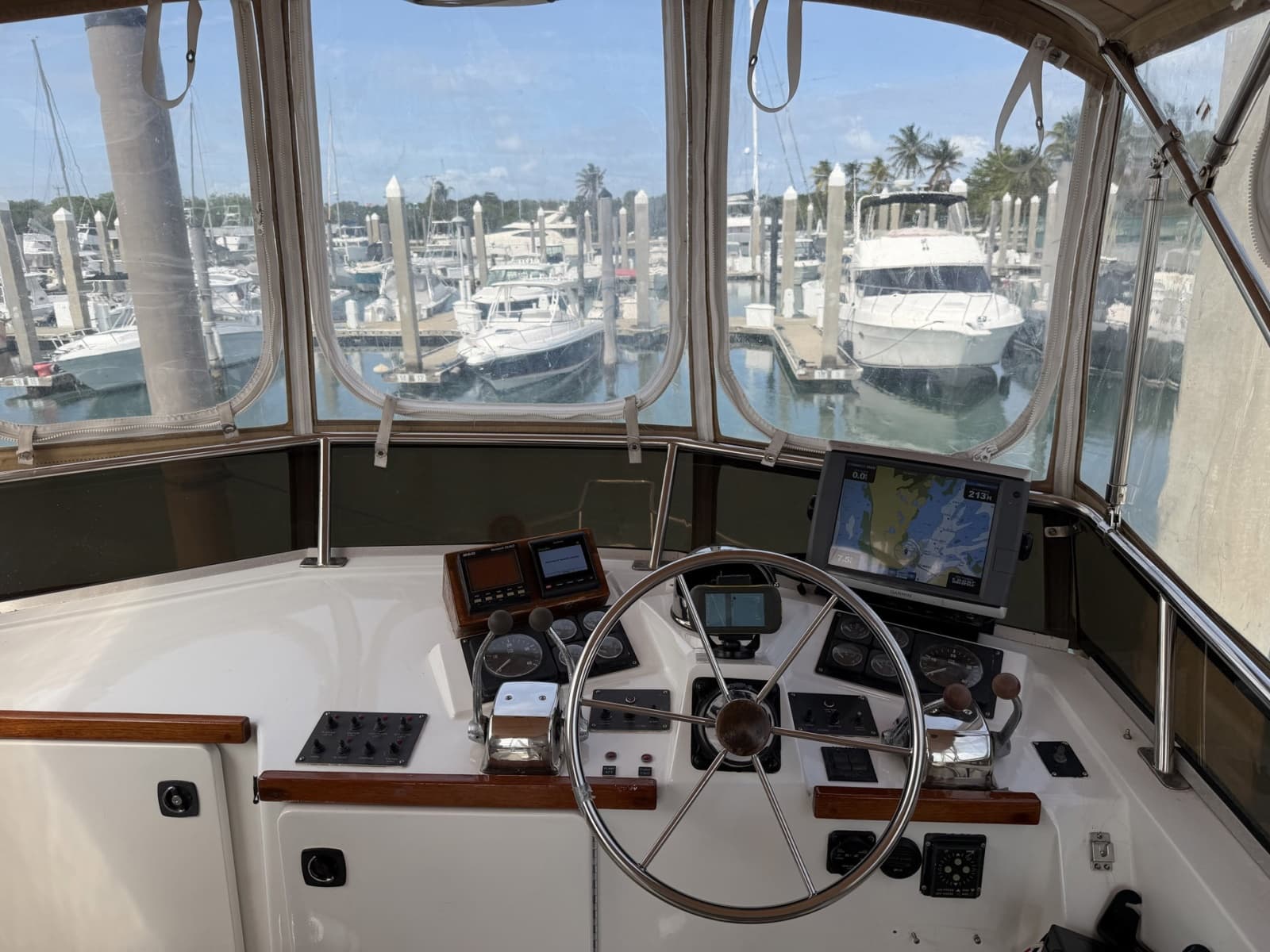 1997 Sabreline 36 Fast Trawler