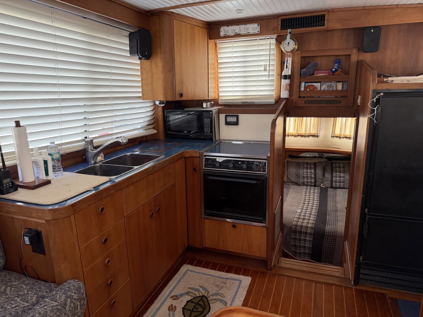 1997 Sabreline 36 Fast Trawler