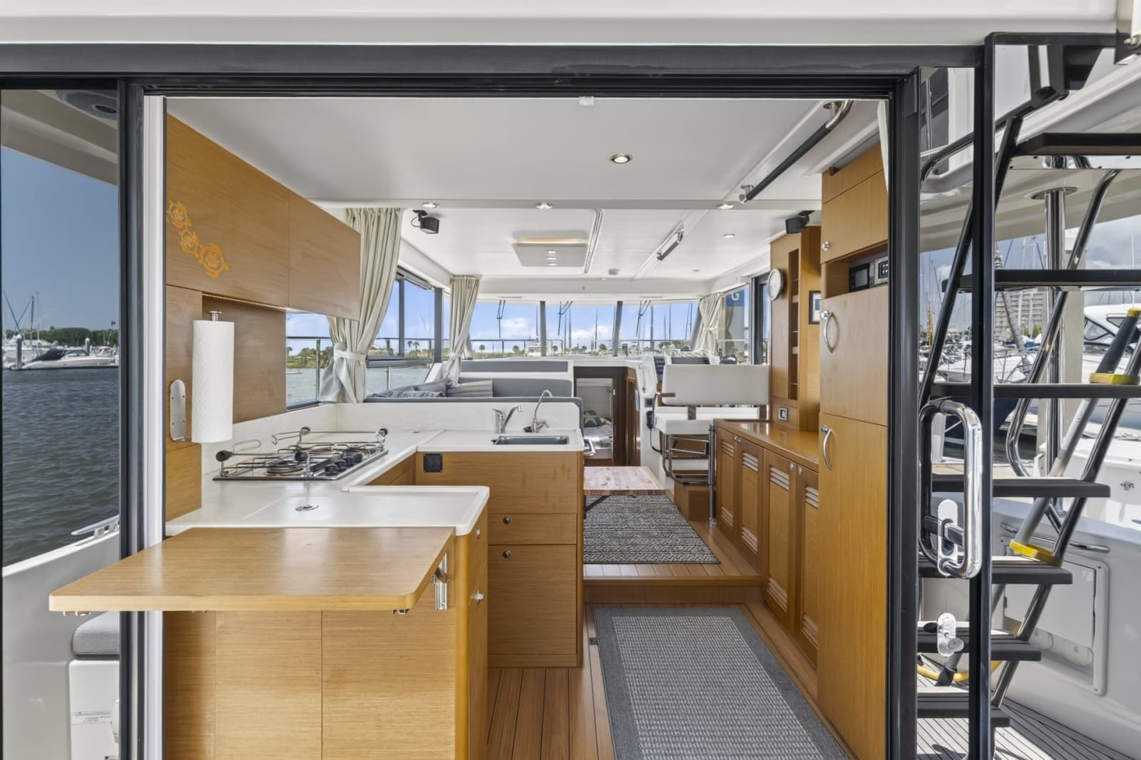 2022 Beneteau Swift Trawler 41 Fly - Photo 35