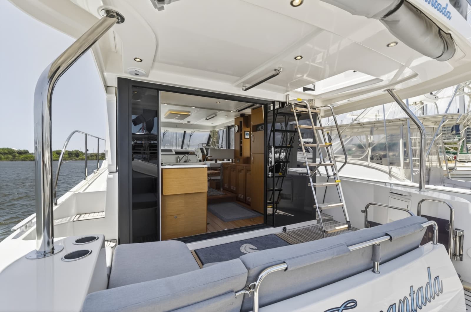 2022 Beneteau Swift Trawler 41 Fly - Photo 39