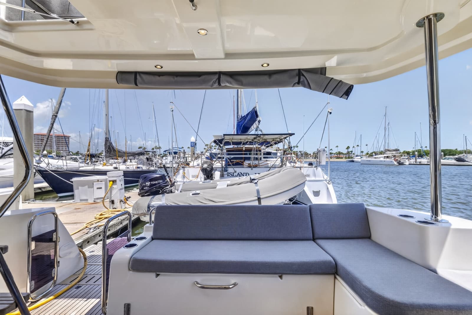 2022 Beneteau Swift Trawler 41 Fly - Photo 37