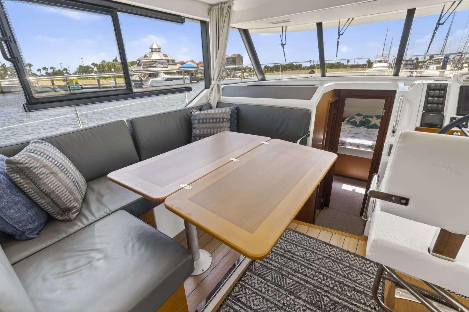 2022 Beneteau Swift Trawler 41 Fly - Photo 93