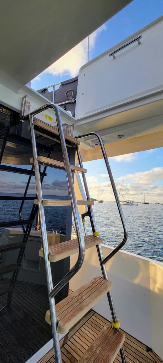 2022 Beneteau Swift Trawler 41 Fly