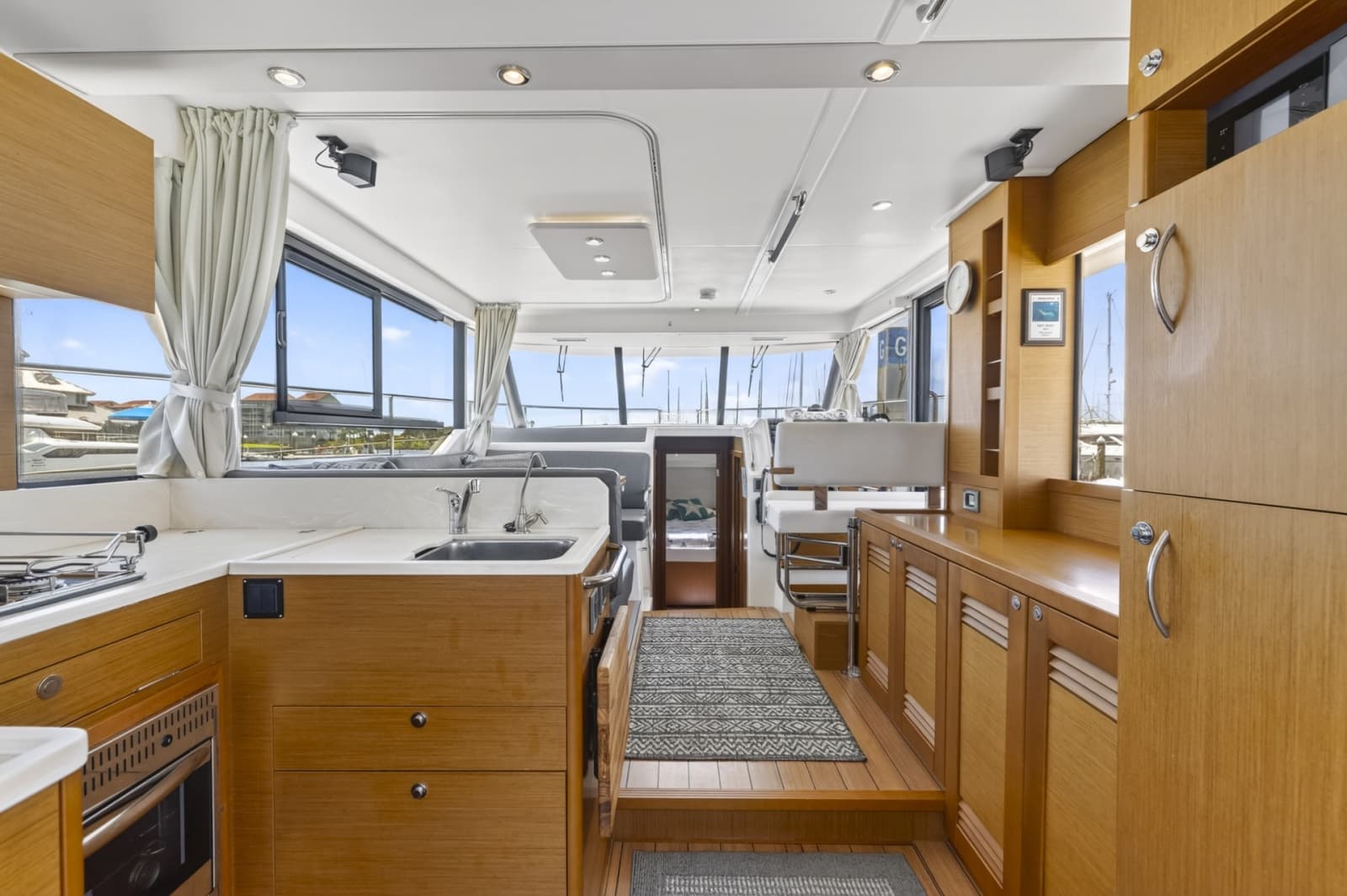 2022 Beneteau Swift Trawler 41 Fly - Photo 81