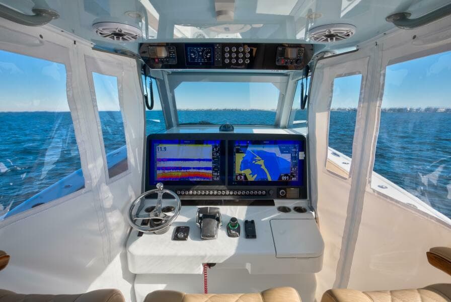 2025 Freeman 43 Center Console - Photo 12